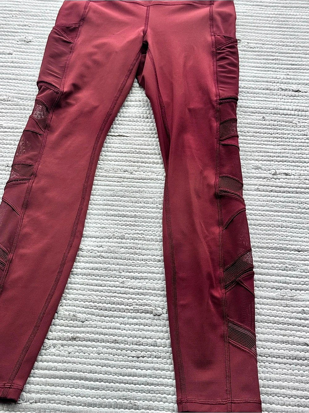 Lululemon Speed Up Tight Mesh 28” Savannah Burgundy Pockets Size 4 - Picture 5 of 14